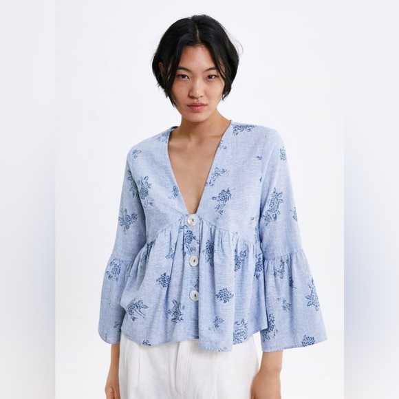 Zara Floral Blouse - Picture 1 of 3